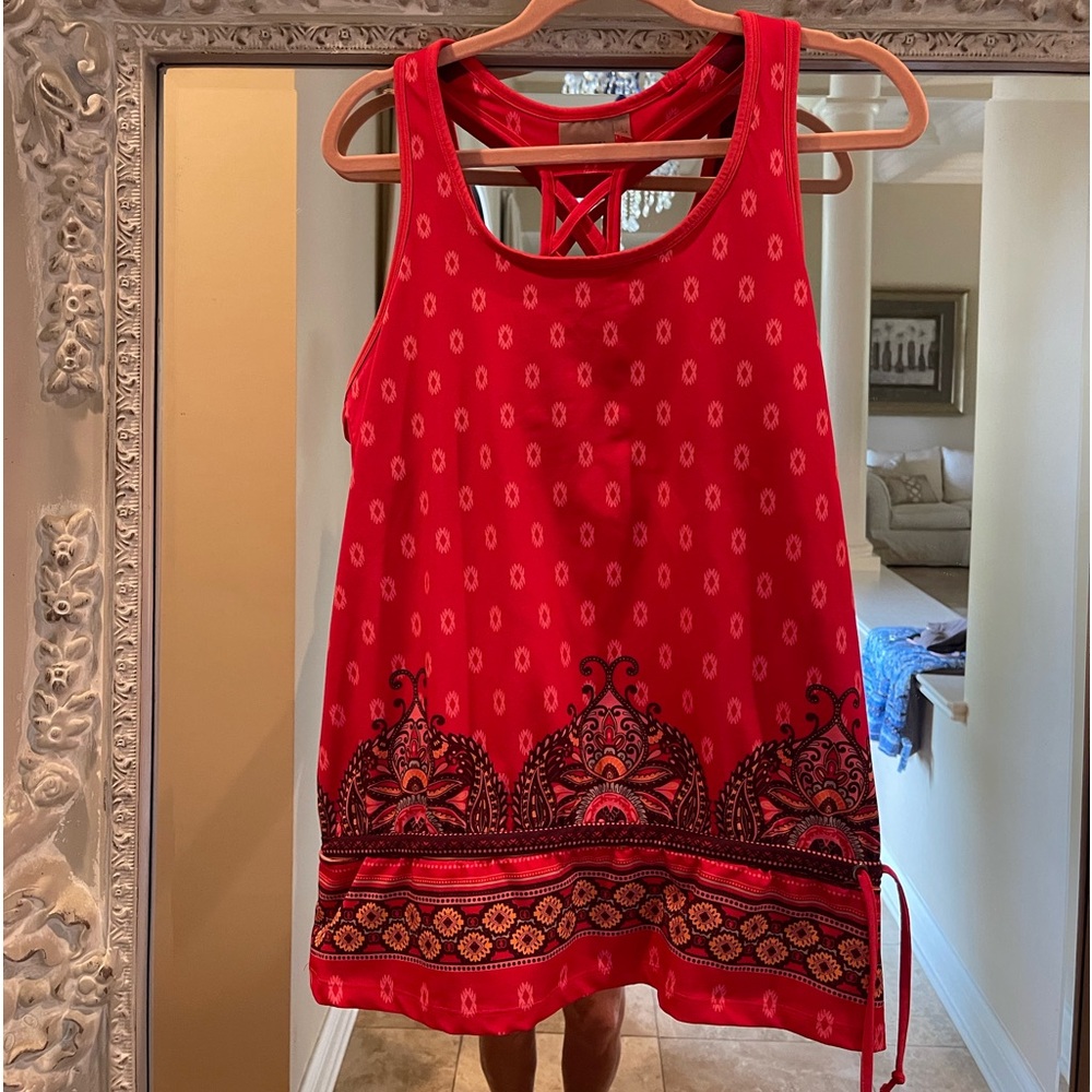 Beautiful Cabi summer shirt with built in bra.